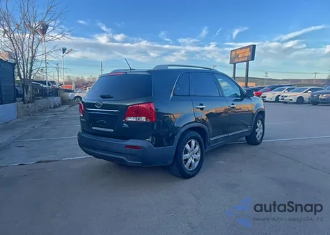 2013 Kia Sorento Lx из США, поврежденный, VIN 5XYKTDA2XDG330008